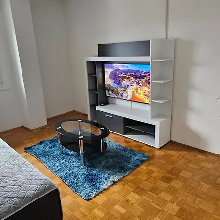 3-rooms Arena